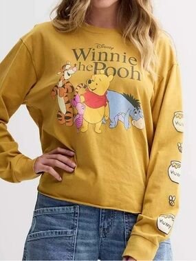 Disney winnie the Pooh Mustard Yellow Crewneck Sweatshirt with Logo Print Sz XL